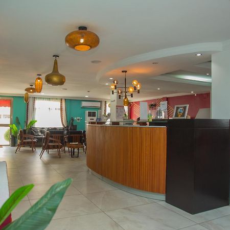 Hotel La Rose Blanche Abidjan Exterior photo