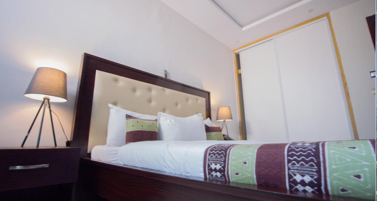 Hotel La Rose Blanche Abidjan Exterior photo