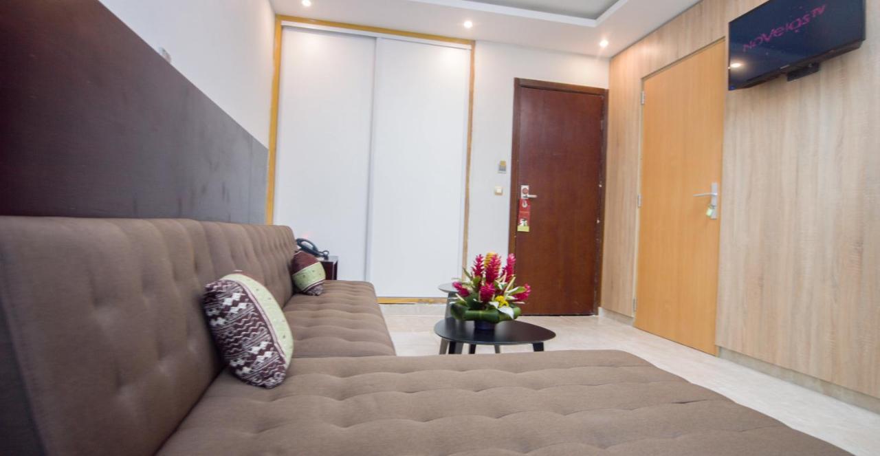 Hotel La Rose Blanche Abidjan Exterior photo