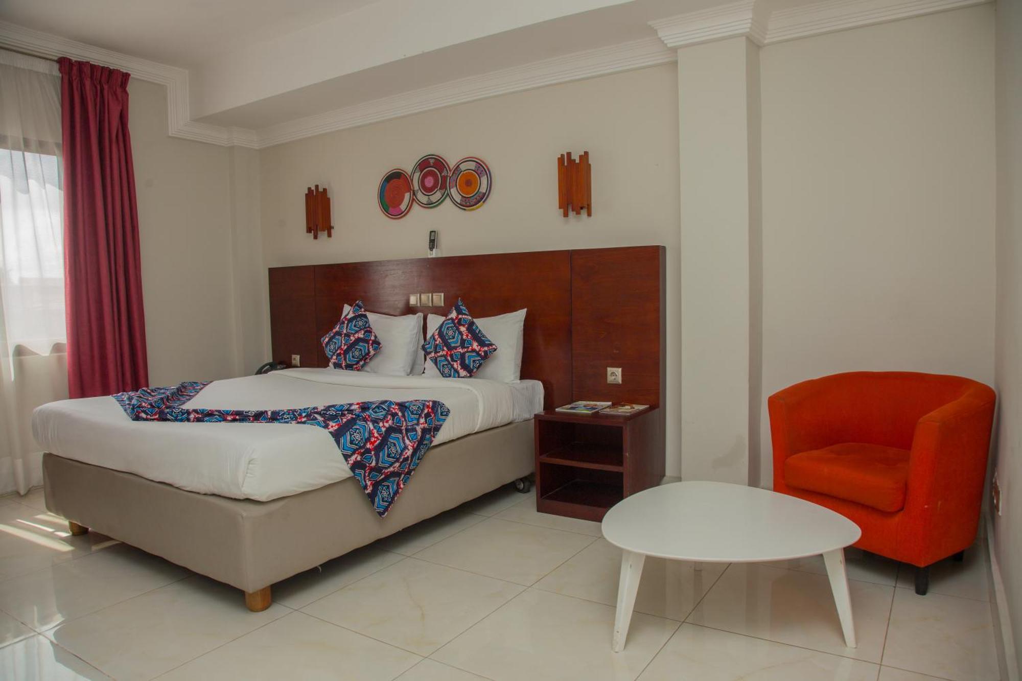 Hotel La Rose Blanche Abidjan Exterior photo
