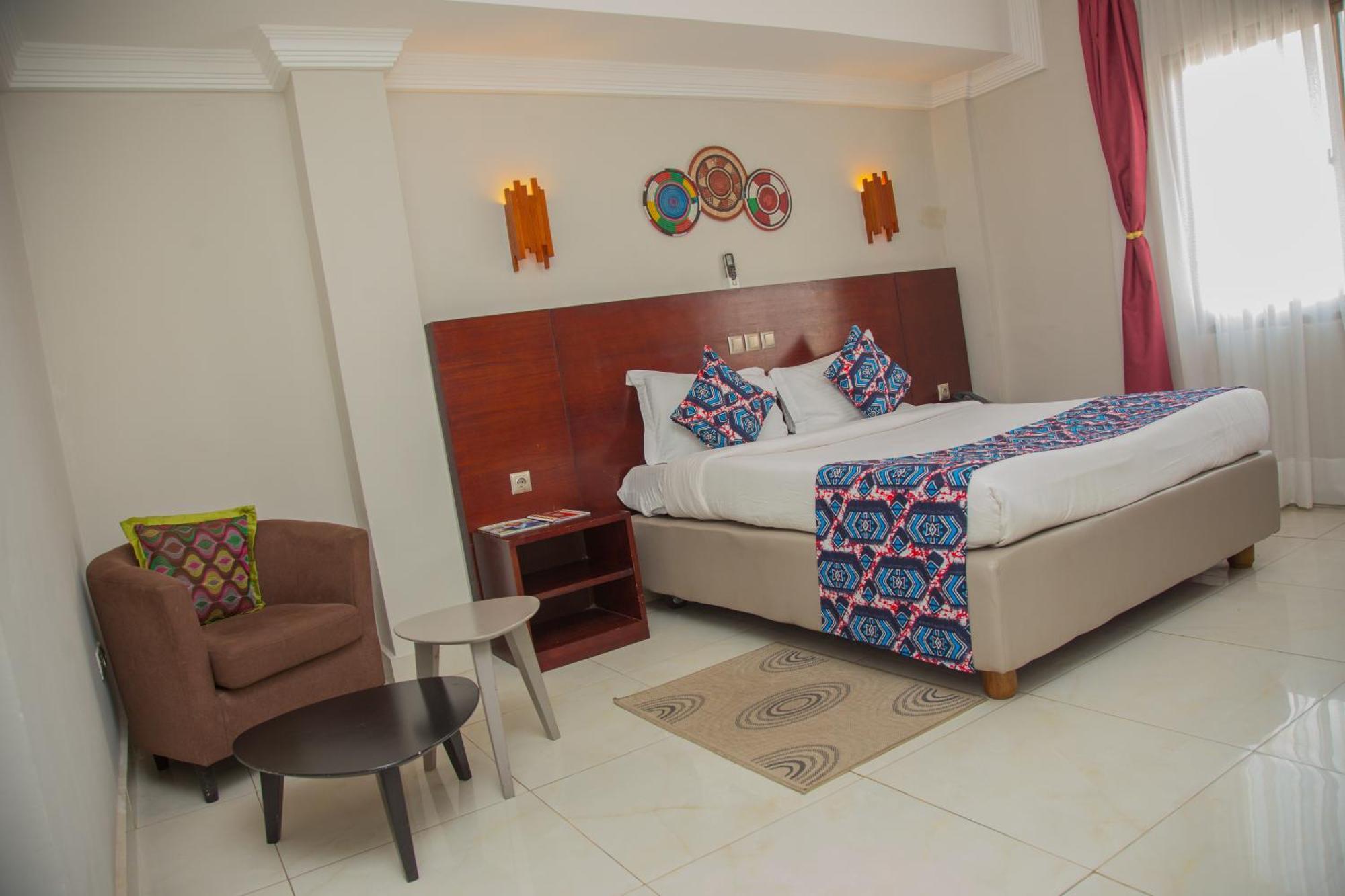 Hotel La Rose Blanche Abidjan Exterior photo