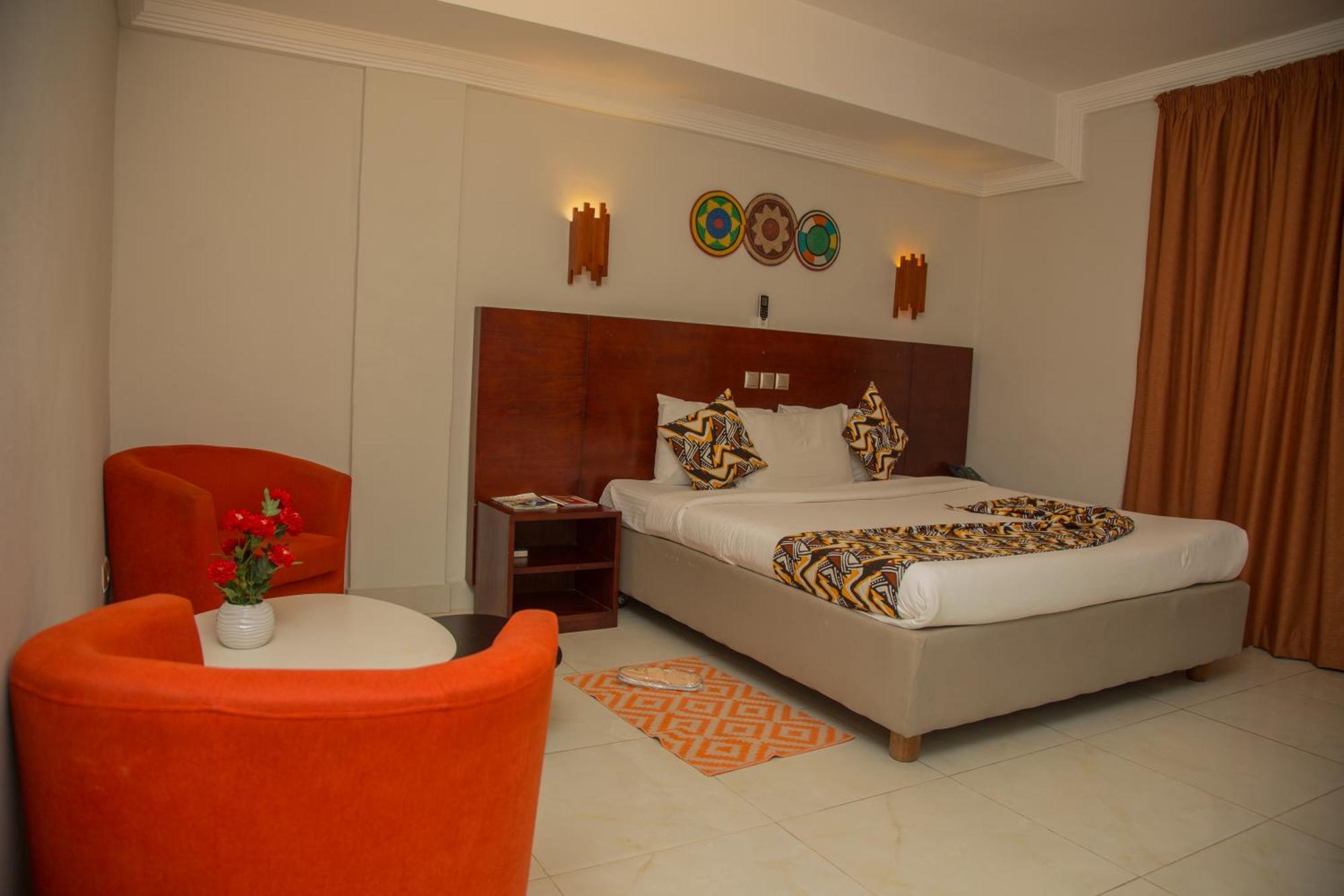 Hotel La Rose Blanche Abidjan Exterior photo