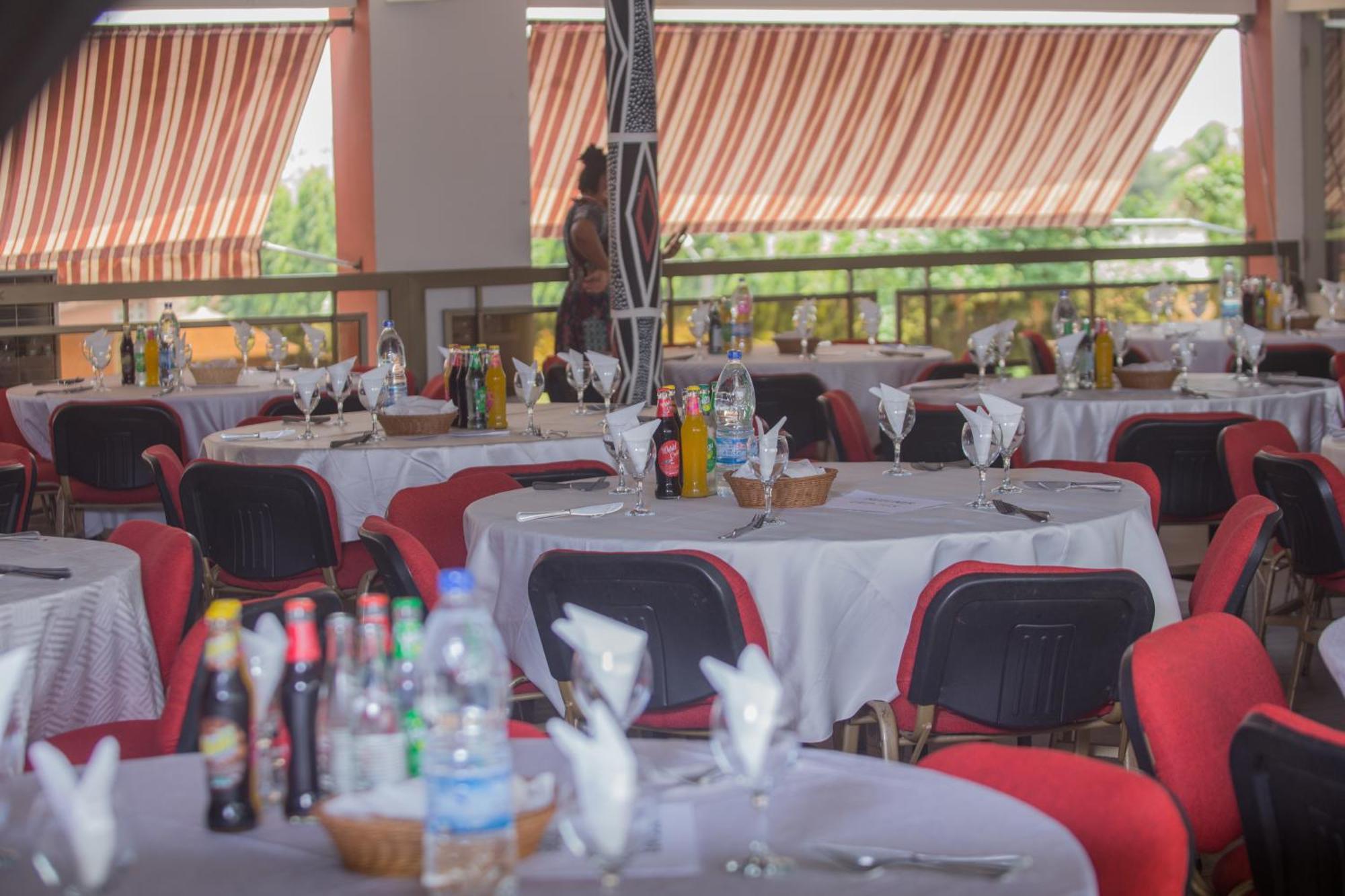 Hotel La Rose Blanche Abidjan Exterior photo
